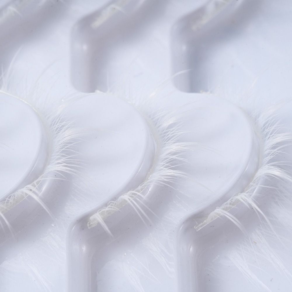 Anime Cosplay Lashes - رموش أنيمي بيضاء بيضاء على الطراز